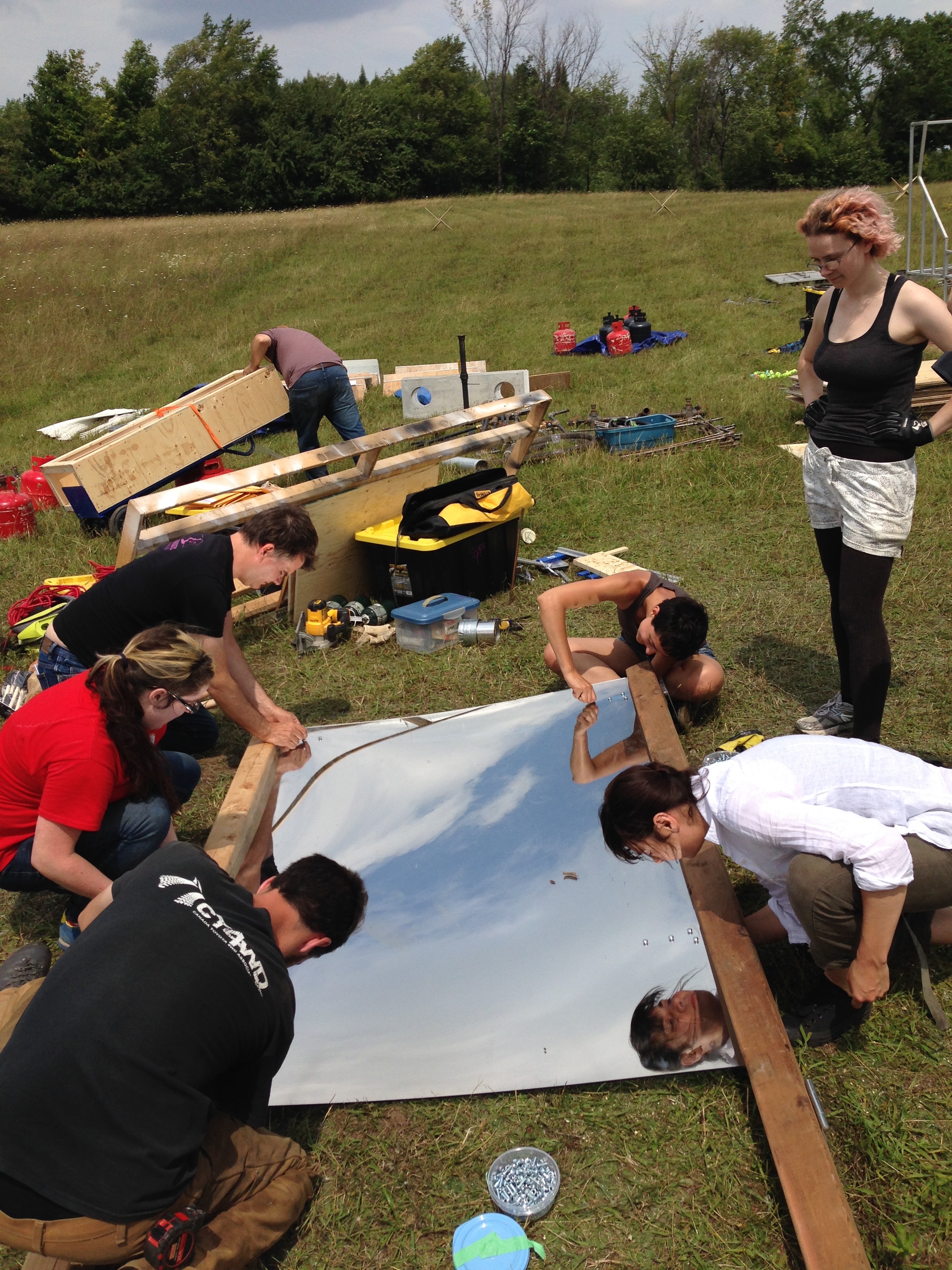 Our plucky crew goes nuts (and bolts) together!  l-r: S,Jim,Patrick,Andrea,Liz,Kate